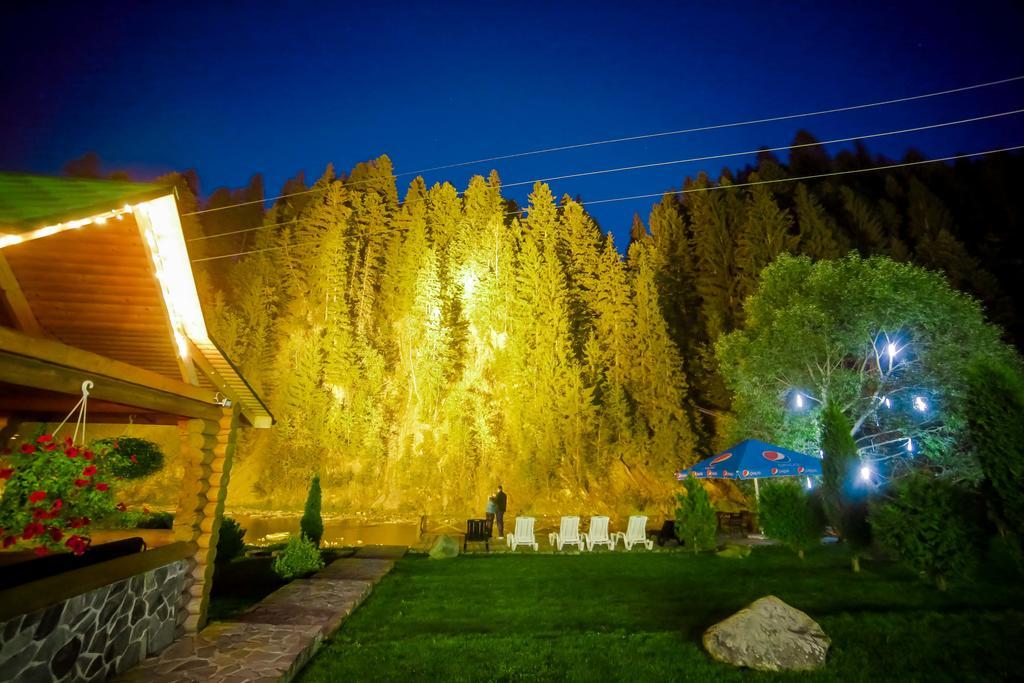 Forest House Tatariw Exterior foto
